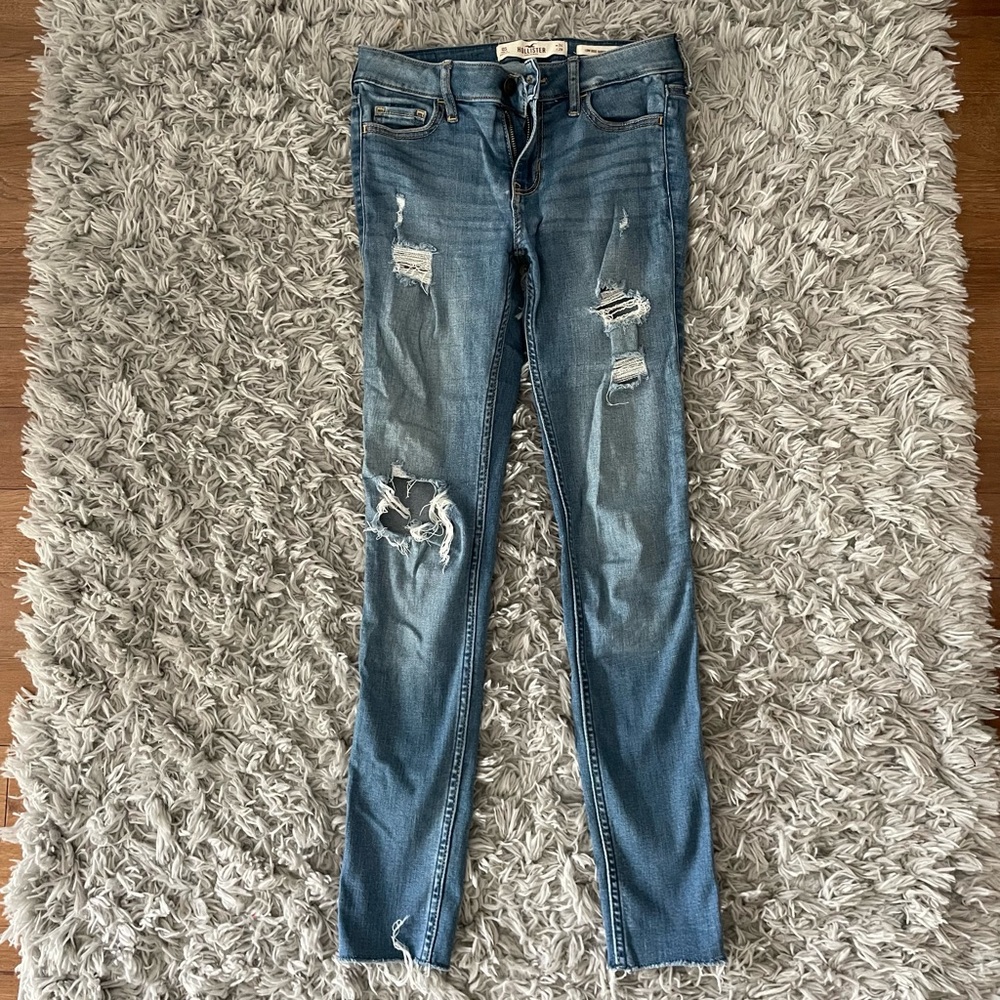 Low rise Hollister skinny jeans
